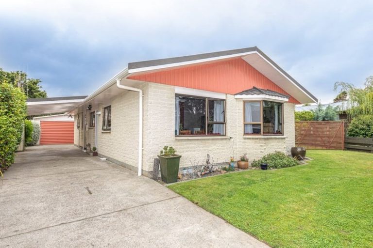 Photo of property in 10 Saunders Place, Gonville, Whanganui, 4501