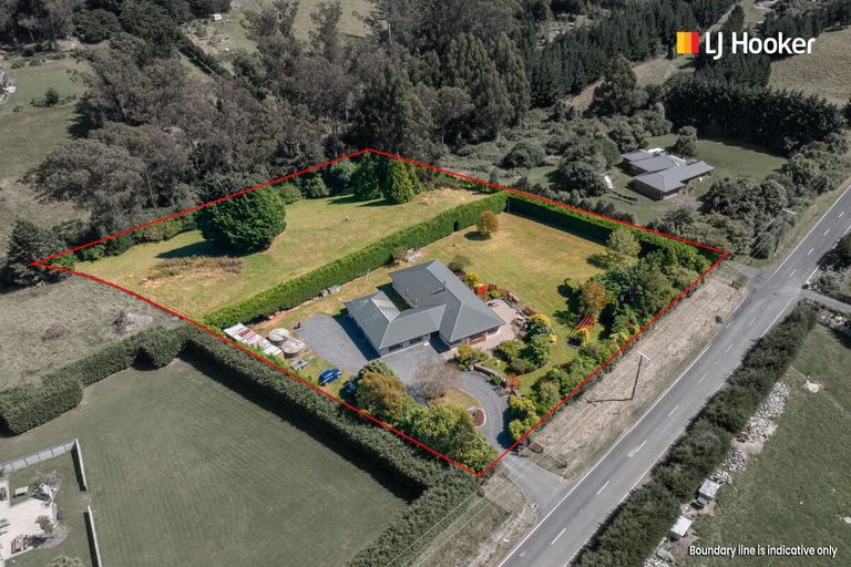 Photo of property in 35 Green Island Bush Road, Blackhead, Dunedin, 9076