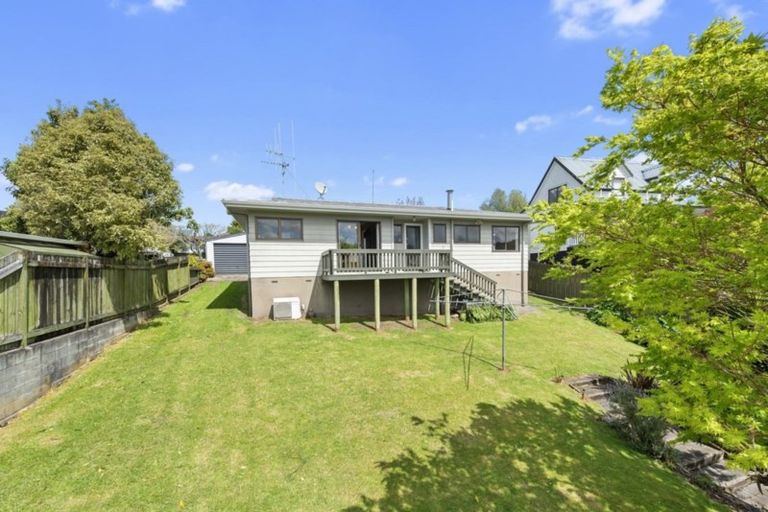 Photo of property in 102 Amanda Avenue, Dinsdale, Hamilton, 3204
