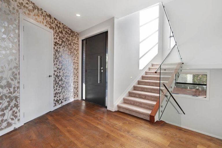 Photo of property in 66 Seacrest Drive, West Harbour, Auckland, 0618