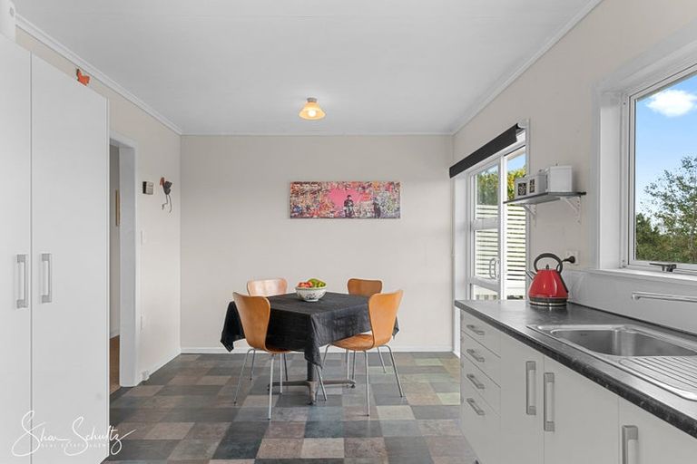 Photo of property in 46 Gorge Road, Maungaturoto, 0520