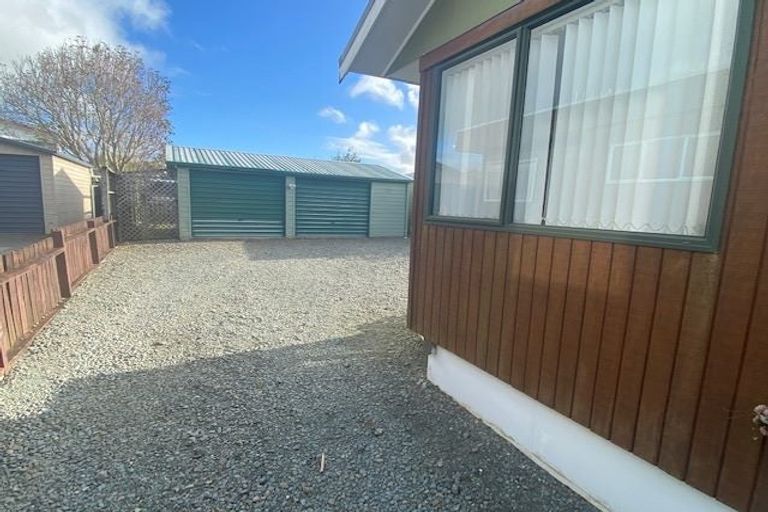 Photo of property in 75 One Tree Point Road, One Tree Point, 0118