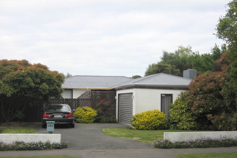 Photo of property in 216 Harewood Road, Bishopdale, Christchurch, 8053