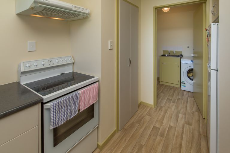 Photo of property in 2/125 Hawthornden Road, Avonhead, Christchurch, 8042