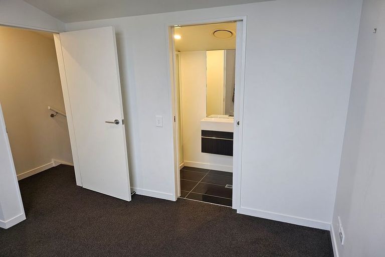 Photo of property in 9/24 Princess Terrace, Newtown, Wellington, 6021