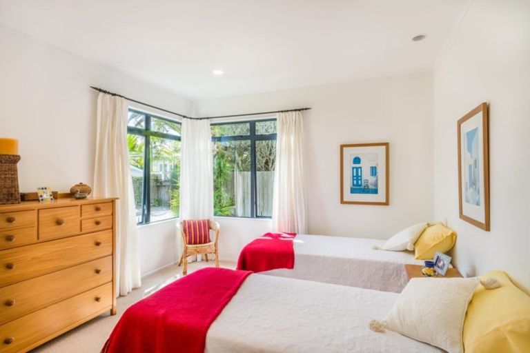 Photo of property in 158 Mokoia Road, Chatswood, Auckland, 0626