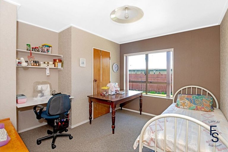 Photo of property in 13 Loisel Street, Riverdale, Gisborne, 4010