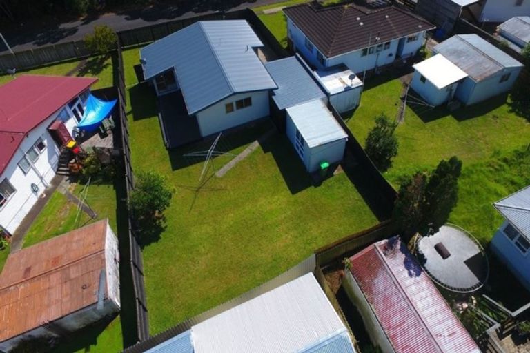 Photo of property in 26 Killington Crescent, Mangere, Auckland, 2022