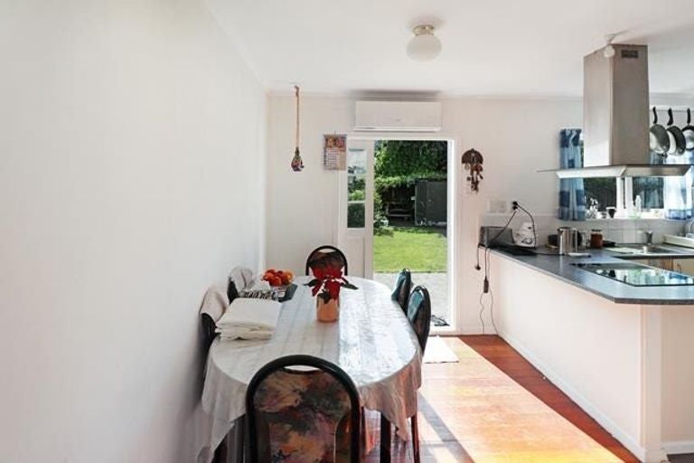 Photo of property in 8 Whakataki Grove, Waiwhetu, Lower Hutt, 5010