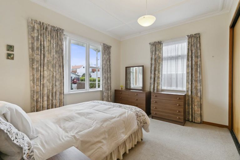 Photo of property in 52 Darlington Road, Miramar, Wellington, 6022