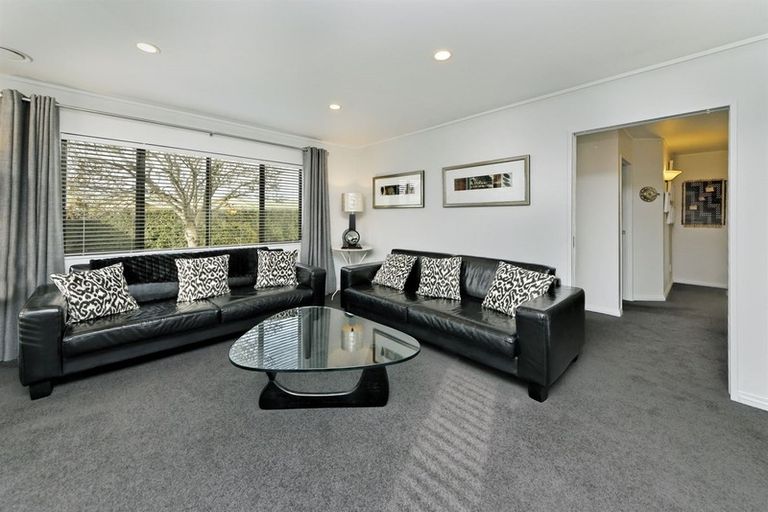 Photo of property in 27 Maurice Borich Place, Henderson, Auckland, 0610