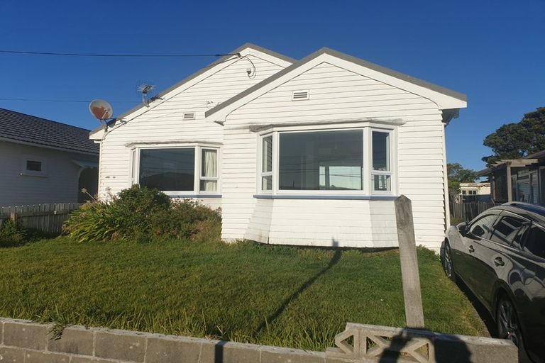 Photo of property in 238 Coutts Street, Rongotai, Wellington, 6022