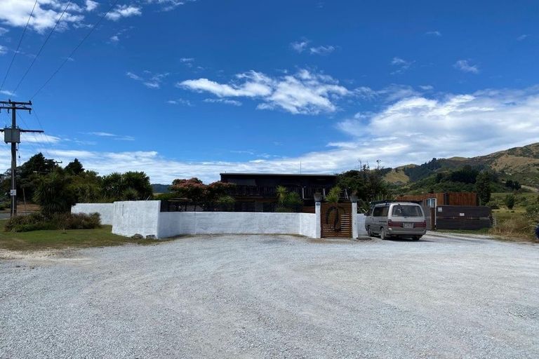 Photo of property in 734 Abel Tasman Drive, Pohara, Takaka, 7183