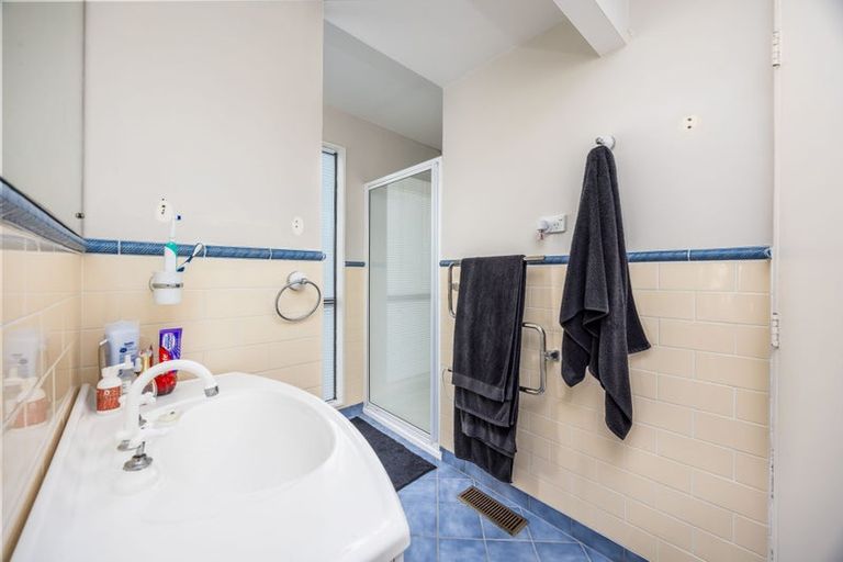 Photo of property in 29 Glencoe Road, Browns Bay, Auckland, 0630