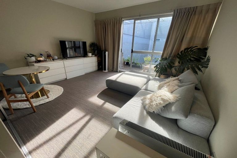 Photo of property in 1/143g Carlton Gore Road, Newmarket, Auckland, 1023