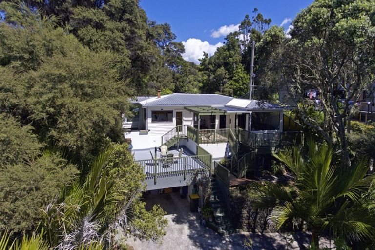Photo of property in 55 Tanekaha Road, Titirangi, Auckland, 0604