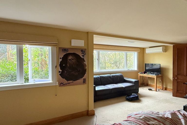 Photo of property in 16 Asquith Terrace, Brooklyn, Wellington, 6021