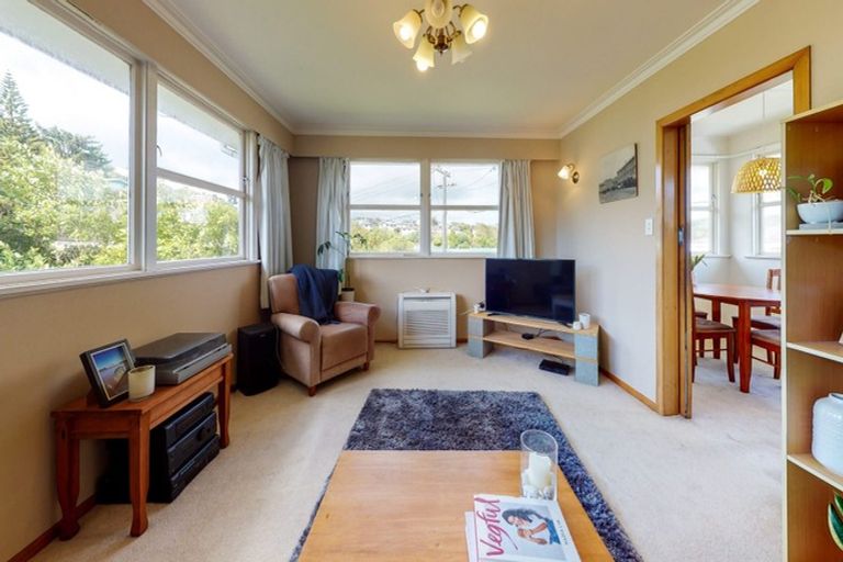 Photo of property in 4 Pauline Way, Paparangi, Wellington, 6037