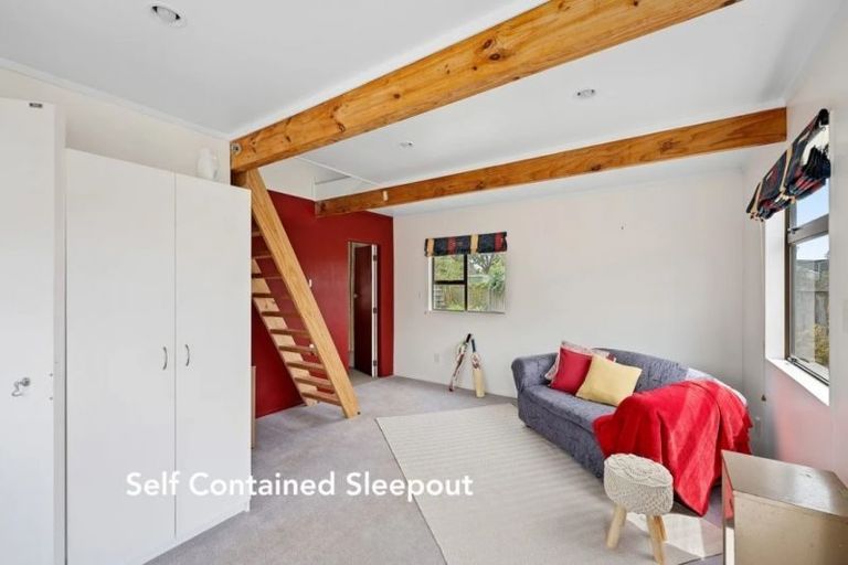 Photo of property in 25 Kanawa Street, Waikanae, 5036