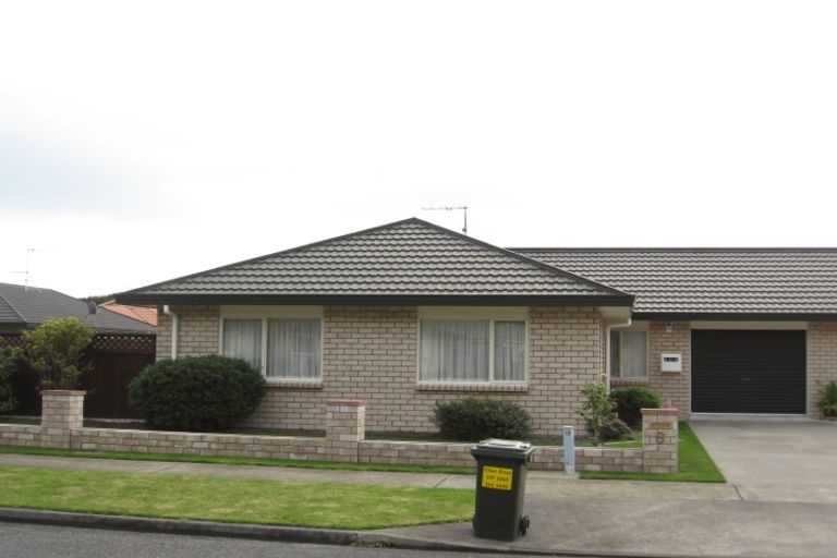 Photo of property in 6 Villa Grove, Paraparaumu, 5032