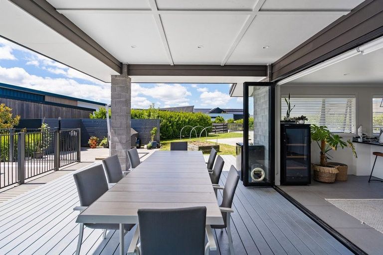 Photo of property in 15 Mike Smith Drive, Cambridge, 3434