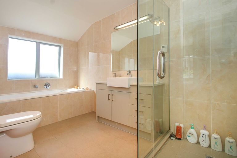 Photo of property in 11a Agathis Avenue, Mairangi Bay, Auckland, 0630