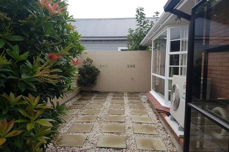 Photo of property in 2/188 Blighs Road, Strowan, Christchurch, 8052