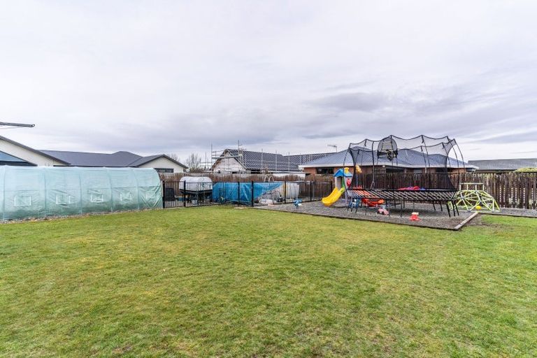 Photo of property in 8 Calder Place, Winton, 9720