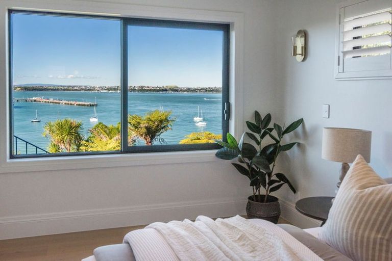 Photo of property in 31a Stanley Point Road, Stanley Point, Auckland, 0624