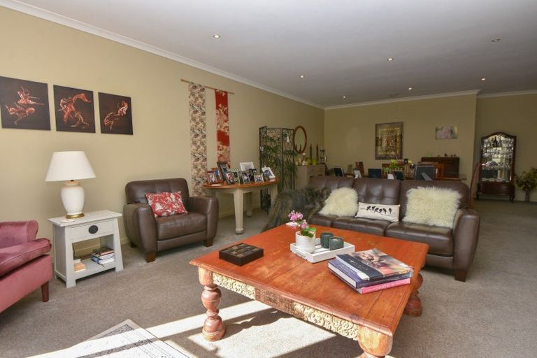Photo of property in 26 Deller Drive, Carterton, 5713