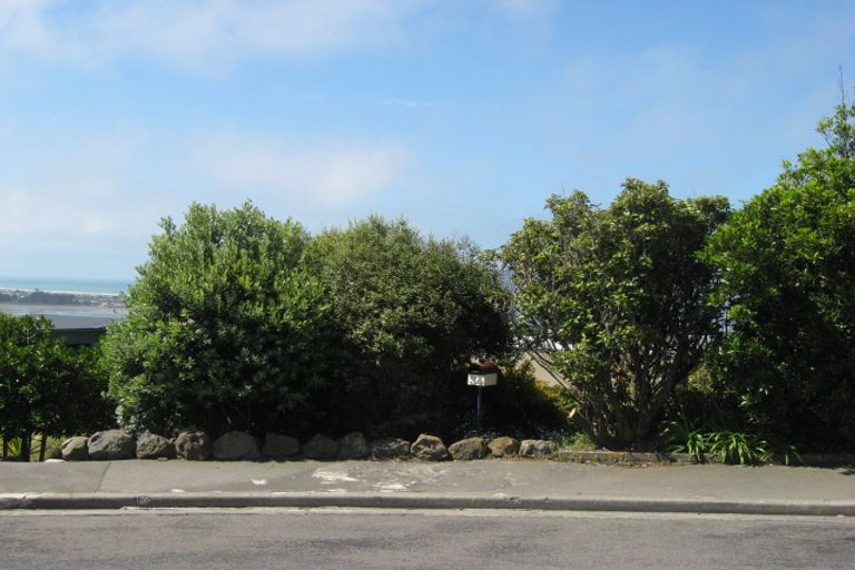 Photo of property in 34 Glendevere Terrace, Redcliffs, Christchurch, 8081