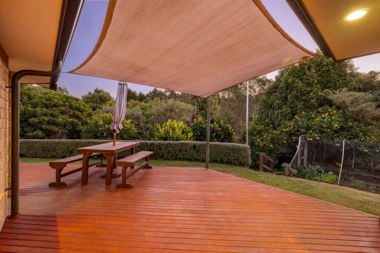 Photo of property in 153 Oteki Park Drive, Welcome Bay, Tauranga, 3112