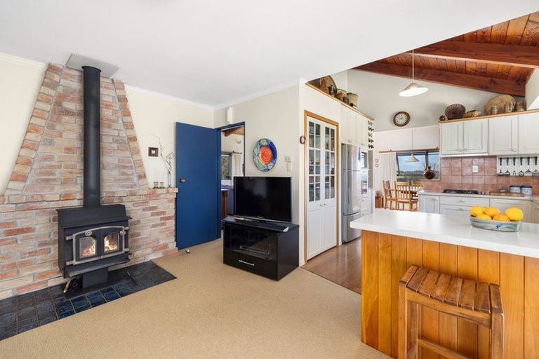 Photo of property in 403 Kapiro Road, Kerikeri, 0294