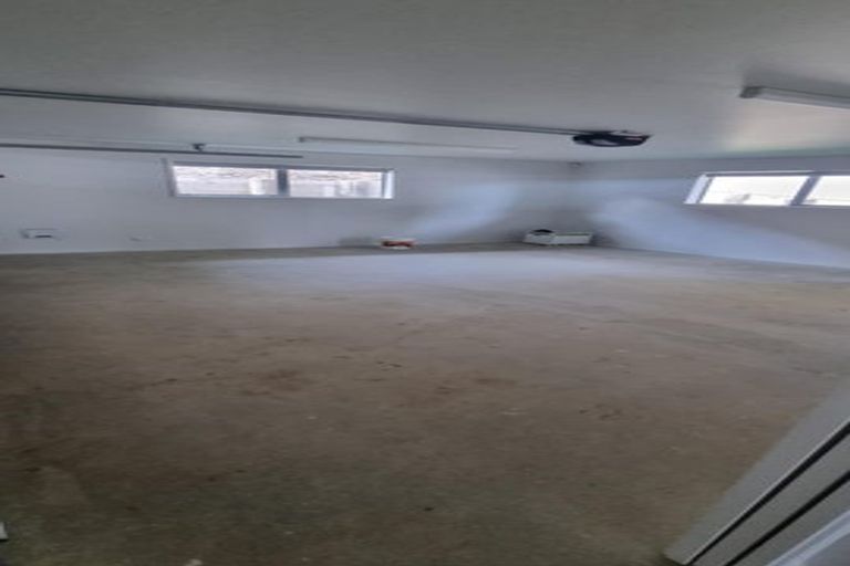 Photo of property in 8 Monterey Rise, Te Kamo, 0112