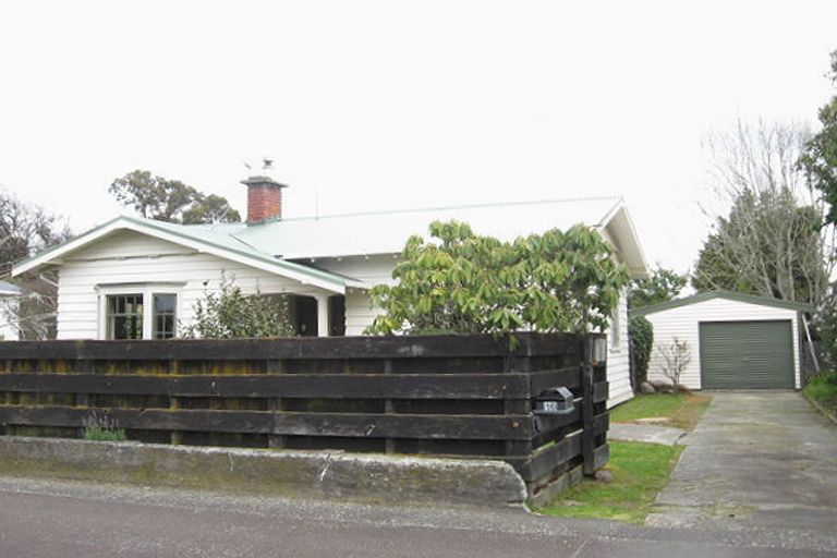 Photo of property in 16 Ngaio Street, West End, Palmerston North, 4412