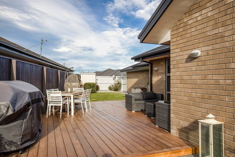 Photo of property in 12 Wootton Place, Kaiapoi, 7630
