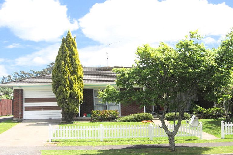 Photo of property in 19 Sheridan Crescent, Leamington, Cambridge, 3432