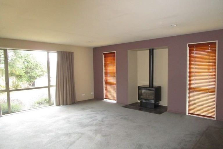 Photo of property in 3 Wedmore Close, Burwood, Christchurch, 8083