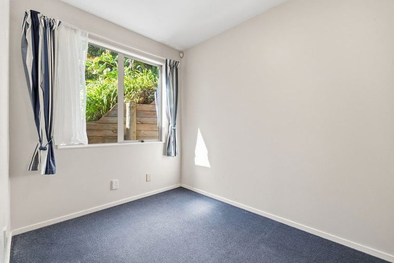 Photo of property in 41a Palliser Lane, Browns Bay, Auckland, 0632