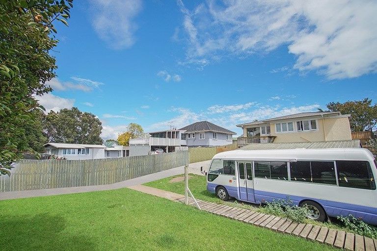 Photo of property in 5 Lane Road, Weymouth, Auckland, 2103