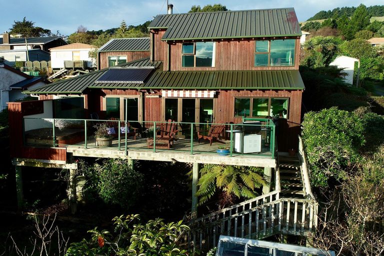 Photo of property in 15 Mclelland Street, Macandrew Bay, Dunedin, 9014