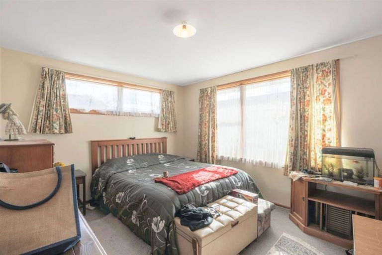 Photo of property in 25 Main North Road, Woodend, 7610