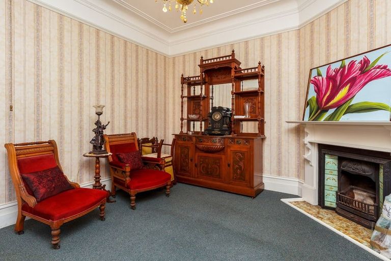 Photo of property in 30 Rhodes Street, Waimate, 7924