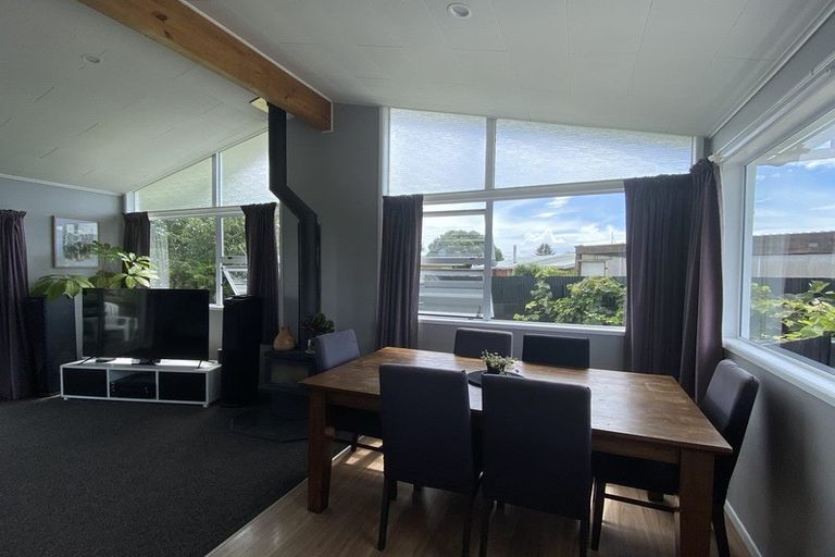 Photo of property in 7 Newbury Place, Waitara, 4320