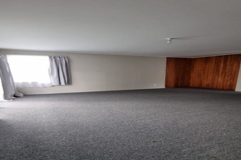 Photo of property in 1/29 Becker Drive, Weymouth, Auckland, 2103