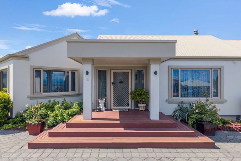 Photo of property in 2 Vaucluse Drive, Nukuhau, Taupo, 3330