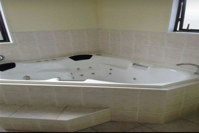 Photo of property in 482 Great South Road, Papatoetoe, Auckland, 2025