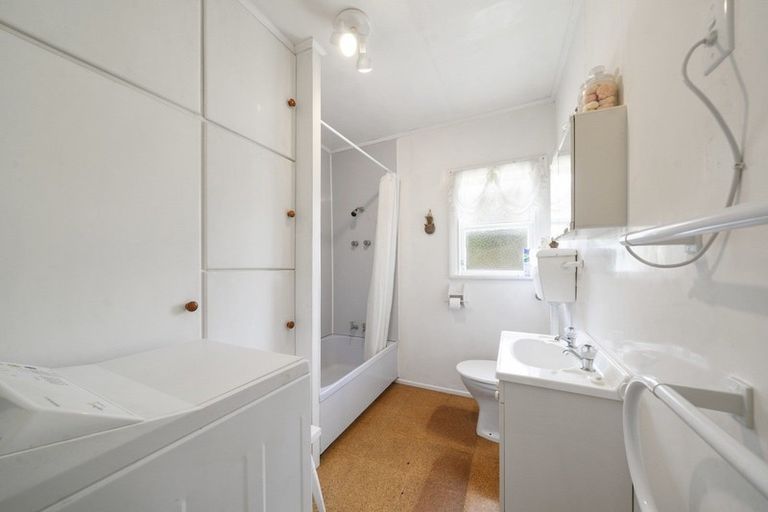 Photo of property in 31 Dixie Street, Te Horo Beach, Otaki, 5581