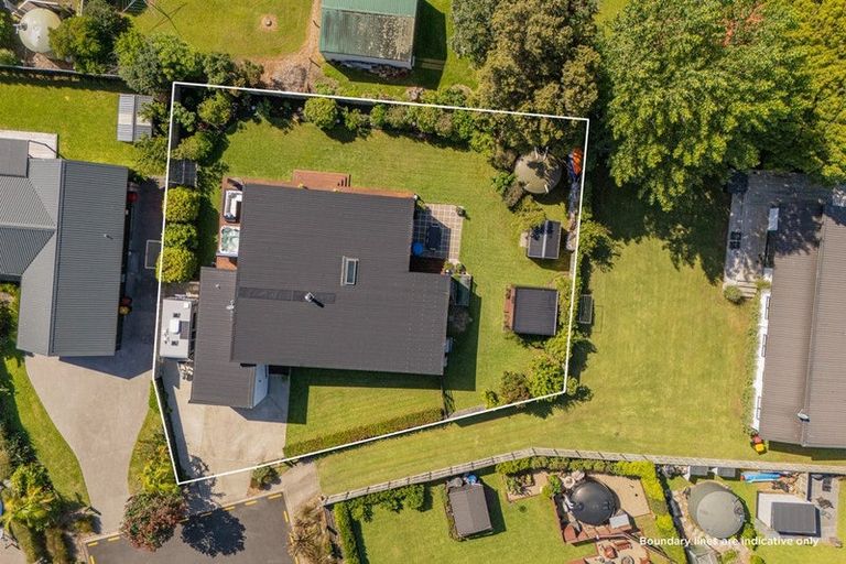 Photo of property in 10 Voyager Place, Cooks Beach, Whitianga, 3591