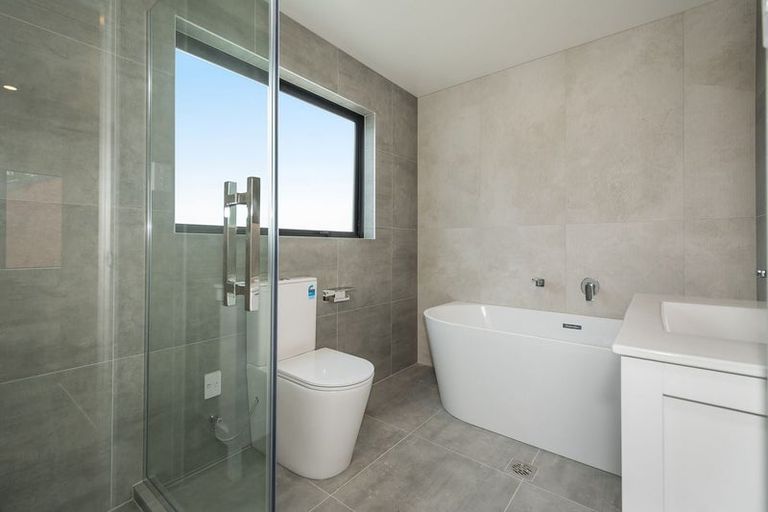 Photo of property in 71 Salamanca Road, Sunnynook, Auckland, 0620